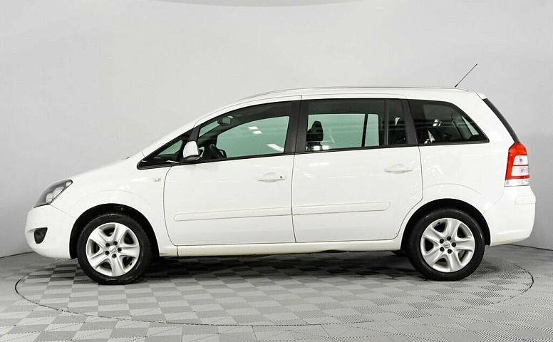 Opel Zafira B Рестайлинг