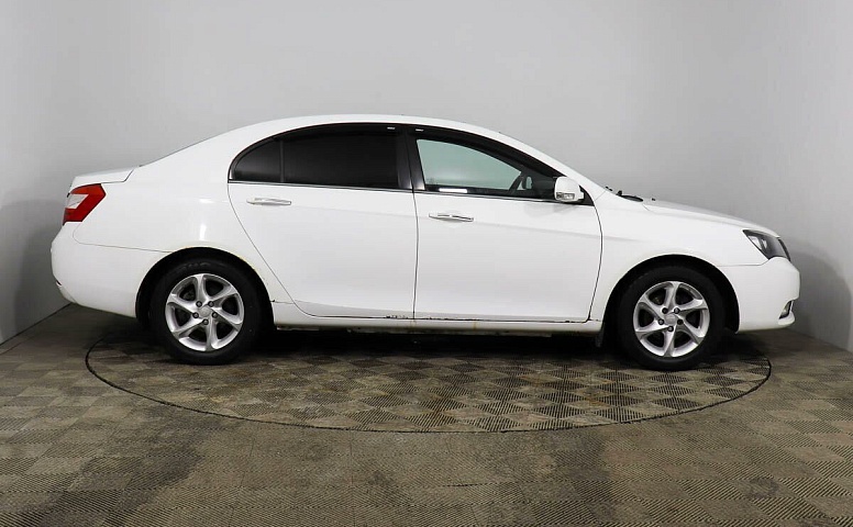 Geely Emgrand EC7 1.8 CVT