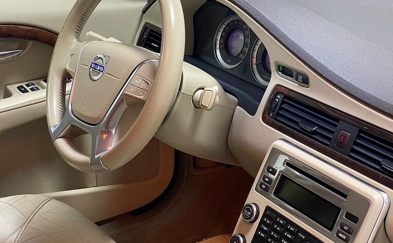 Volvo S80