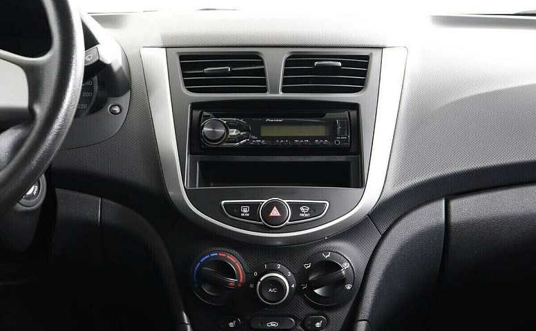 Hyundai Solaris I