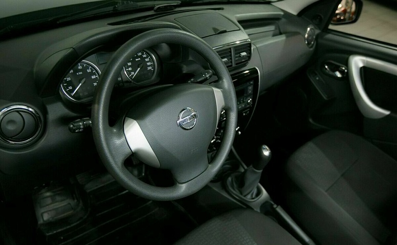 Nissan terrano