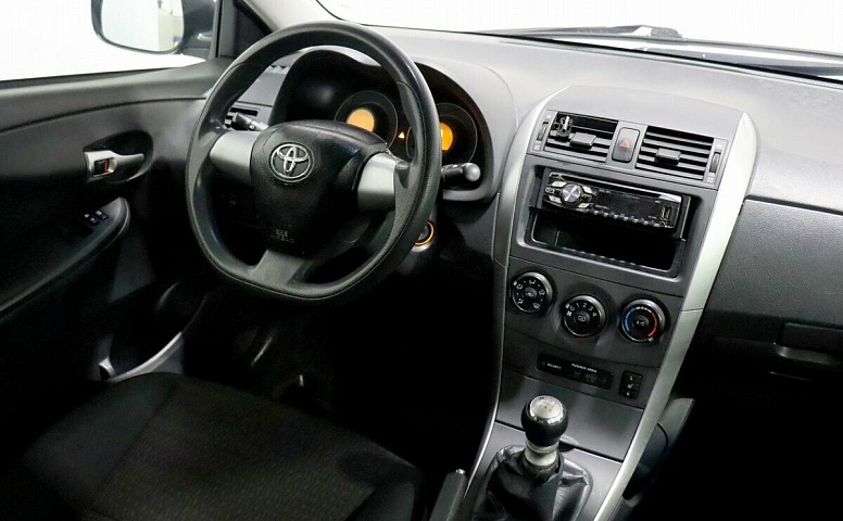 Toyota Corolla X (E140, E150) Рестайлинг