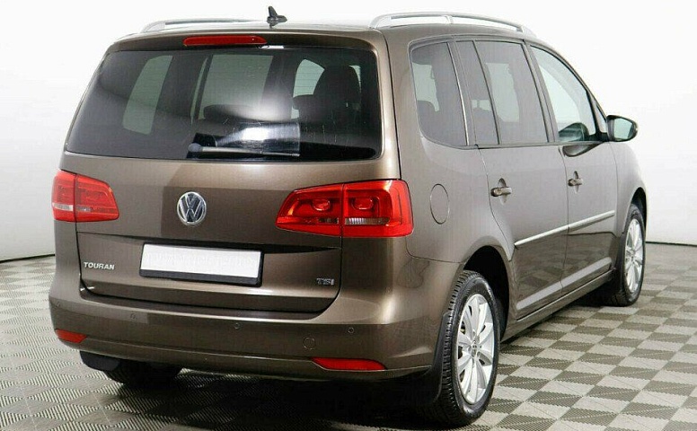 Volkswagen Touran 1.4 Робот