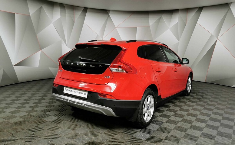 Volvo V40 1.6 D2 Powershift (114 л.с.) Красный
