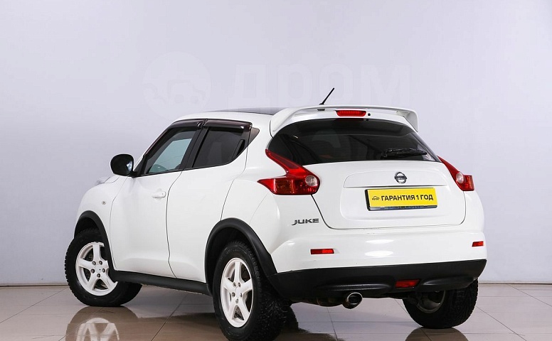Nissan Juke, 1 поколение