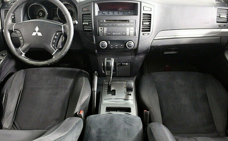 Mitsubishi Pajero 3.2 Автомат