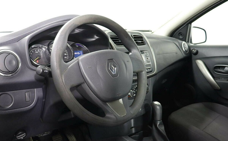 Renault Logan II