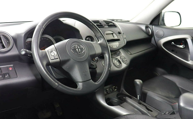 Toyota RAV4 III (XA30)