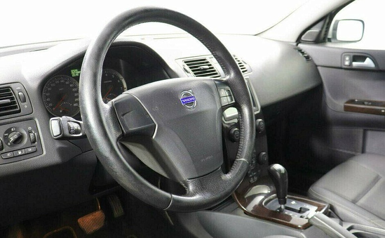 Volvo S40 2.4 Автомат