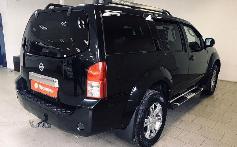 Nissan Pathfinder III