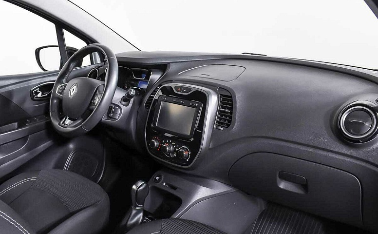 Renault kaptur cvt 2017 с пробегом 57 680 км
