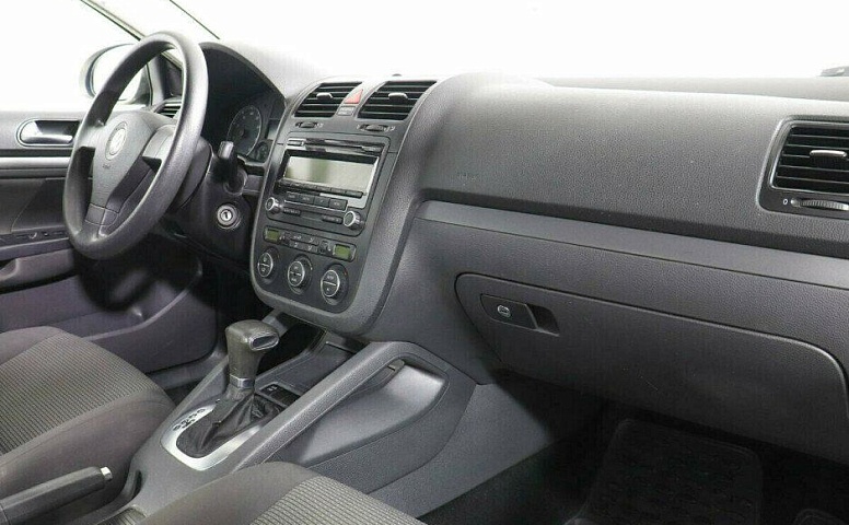 Volkswagen Jetta 1.6 Автомат