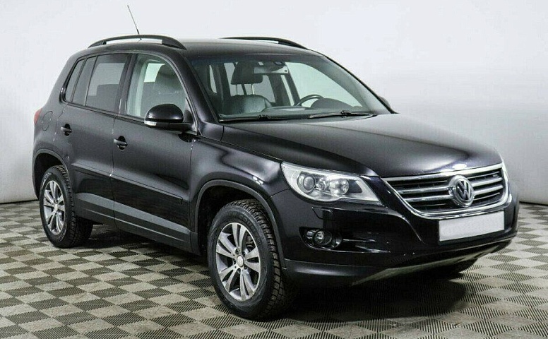 Volkswagen Tiguan 2.0 Автомат