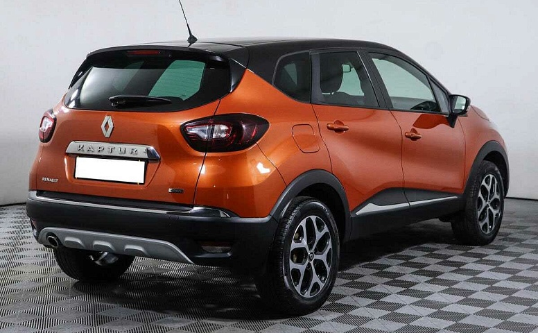 Renault kaptur мкпп 2017 с пробегом 58 760 км