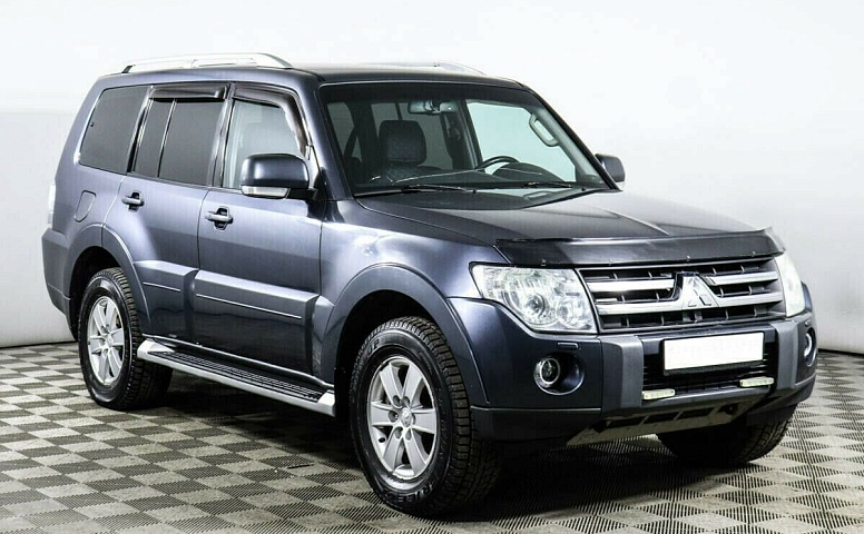 Mitsubishi Pajero IV