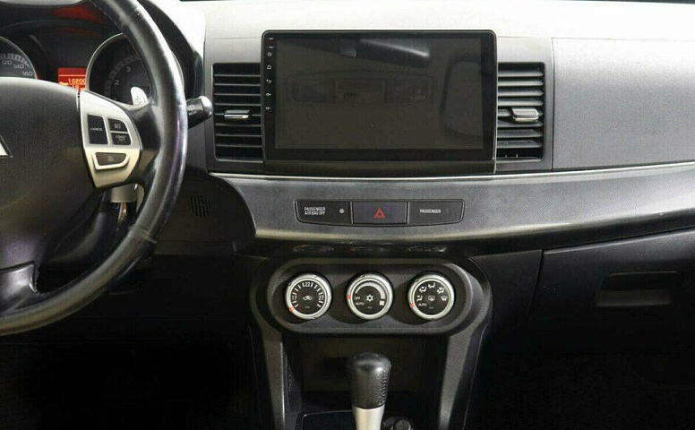 Mitsubishi Lancer 1.8 Вариатор