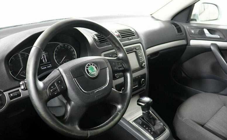 Skoda Octavia 1.8 Робот
