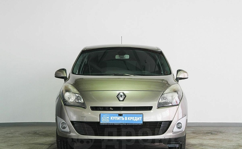 Renault Grand Scenic, 2 поколение