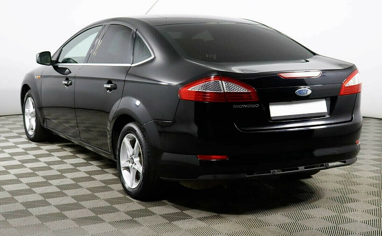 Ford mondeo