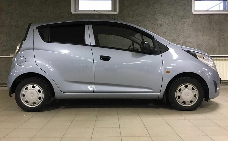 Chevrolet SPARK 1.0 MT (67 л.с.)