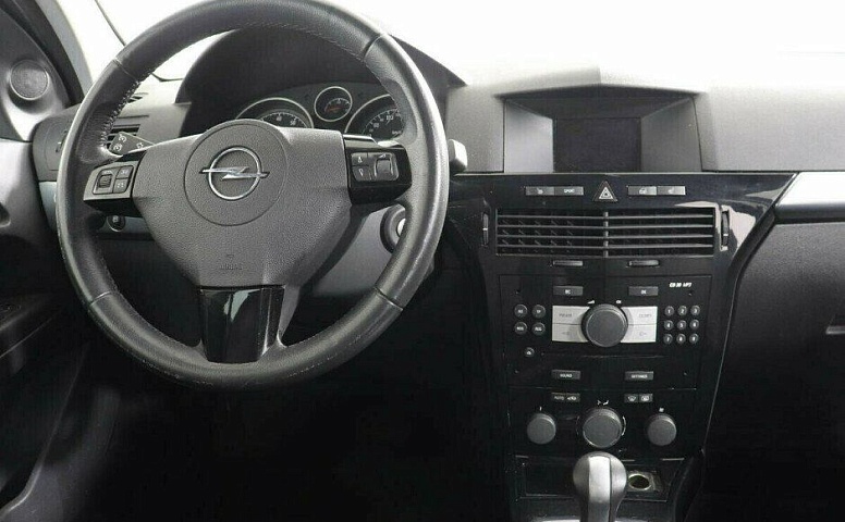 Opel Astra 1.6 Робот