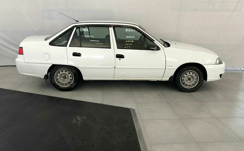 Daewoo NEXIA 1.5 MT (80 л.с.)