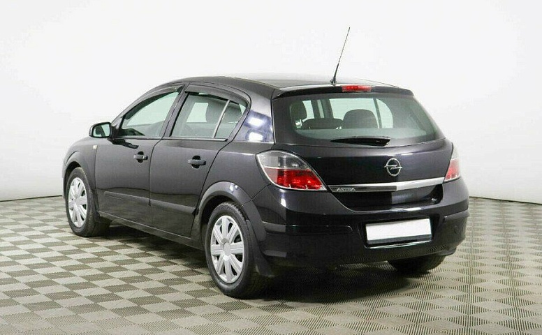 Opel Astra 1.6 Робот