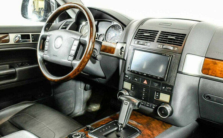 Volkswagen Touareg 3.6 Автомат