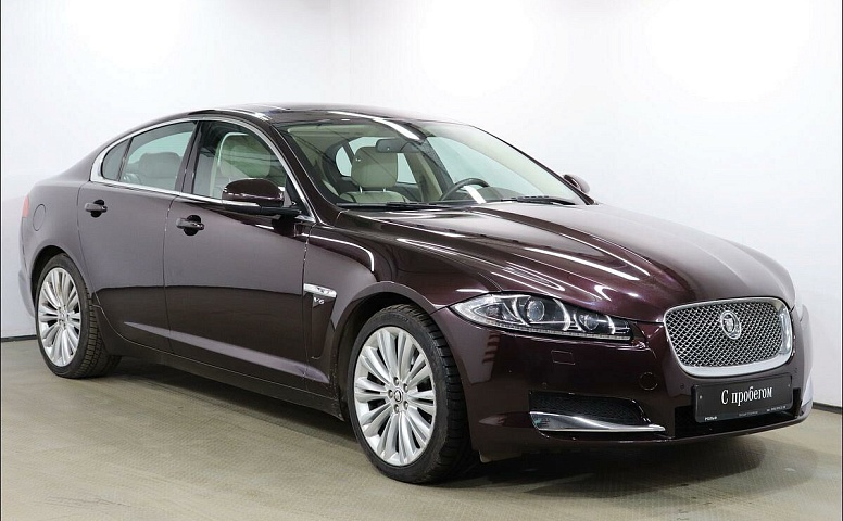 Jaguar XF