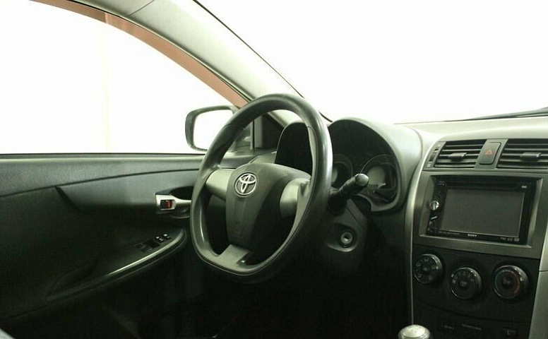 Toyota Corolla X (E140, E150) Рестайлинг