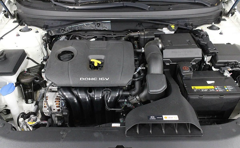 Hyundai Sonata 2.0 АКПП