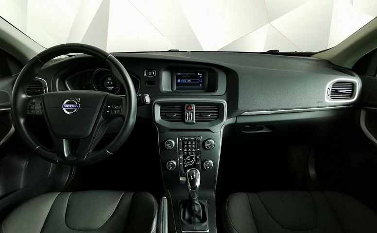 Volvo V40 1.6 D2 Powershift (114 л.с.) Белый