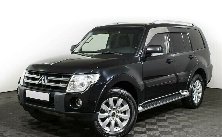 Mitsubishi Pajero IV