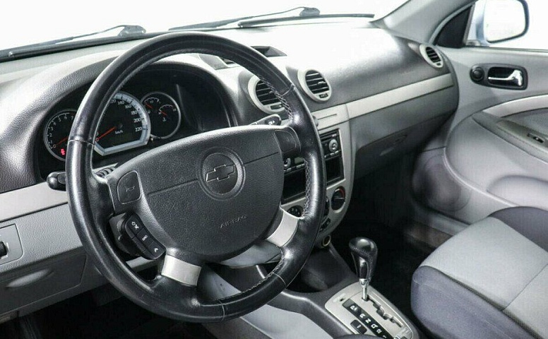 Chevrolet Lacetti 1.6 Автомат