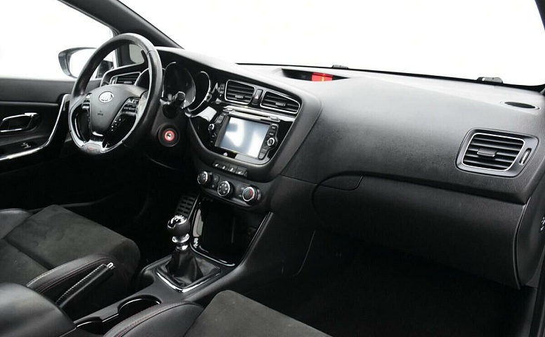 Kia Ceed GT 1.6 МКПП