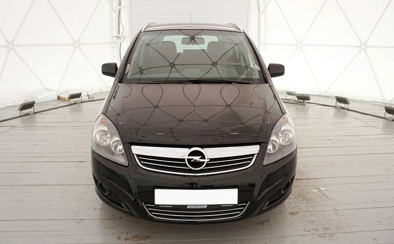 Opel Zafira B Рестайлинг