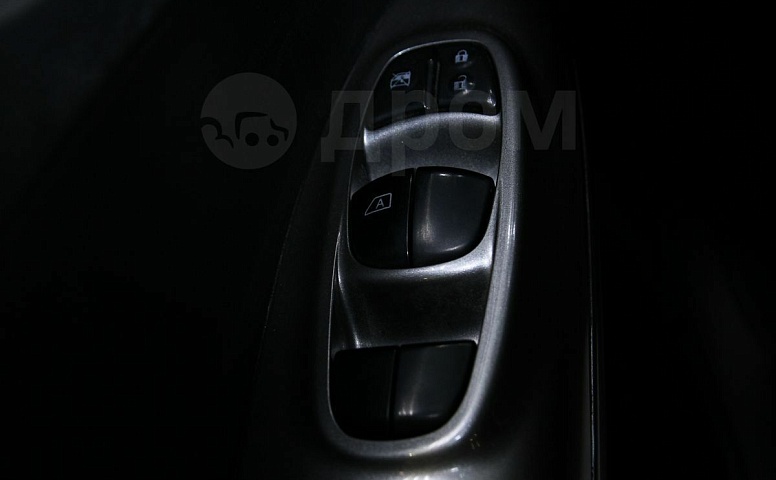 Nissan Juke, 1 поколение