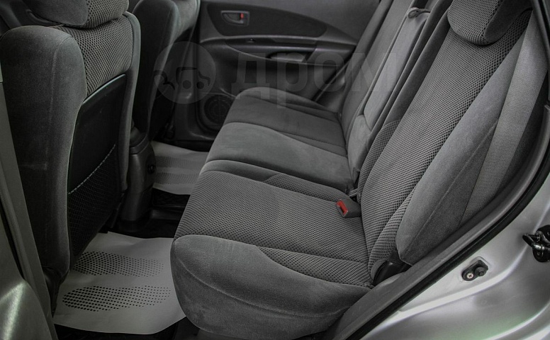 Hyundai Tucson, 1 поколение