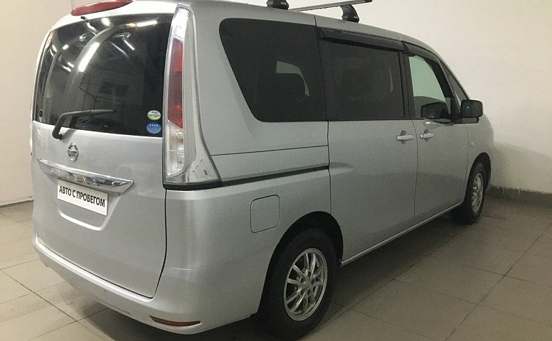 Nissan SERENA 2.0 CVT (144 л.с.) 4WD