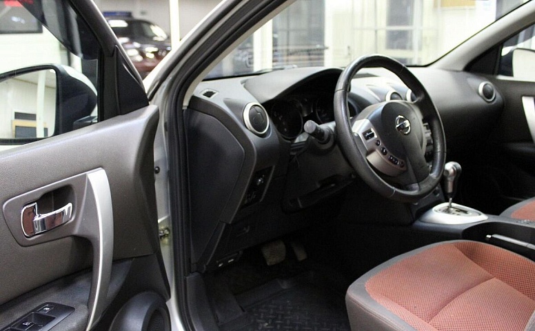 Nissan Qashqai I