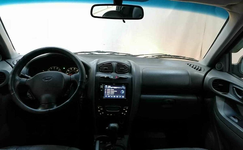 Hyundai SANTA_FE 2.7 AT (173 л.с.)