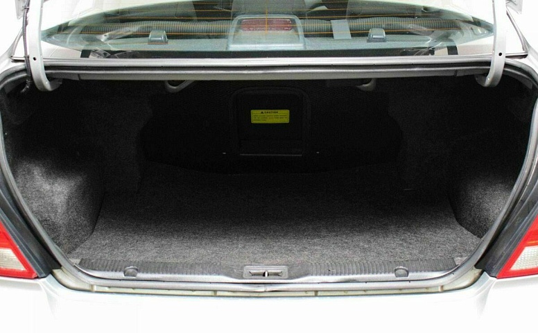 Nissan almera classic i