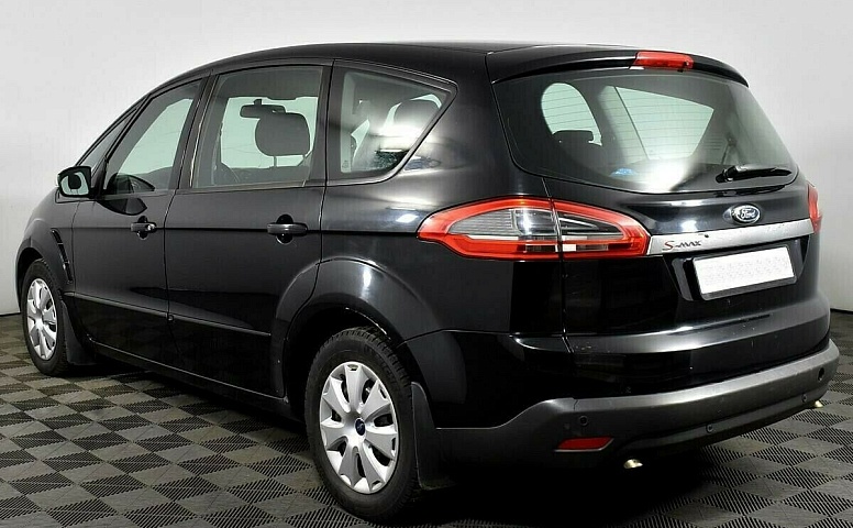 Ford s-max