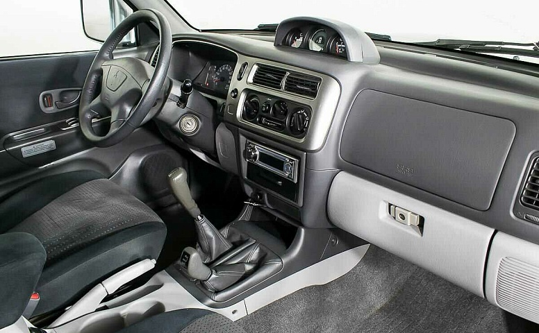 Mitsubishi pajero sport i рестайлинг