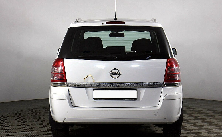 Opel Zafira B Рестайлинг