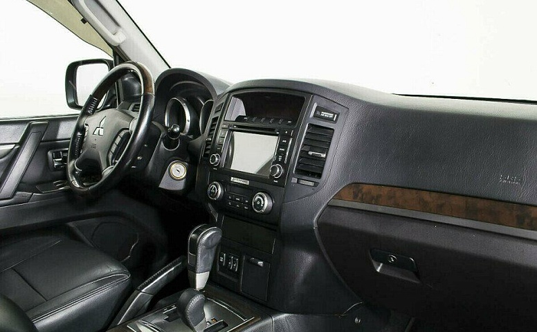 Mitsubishi Pajero 3.2 Автомат