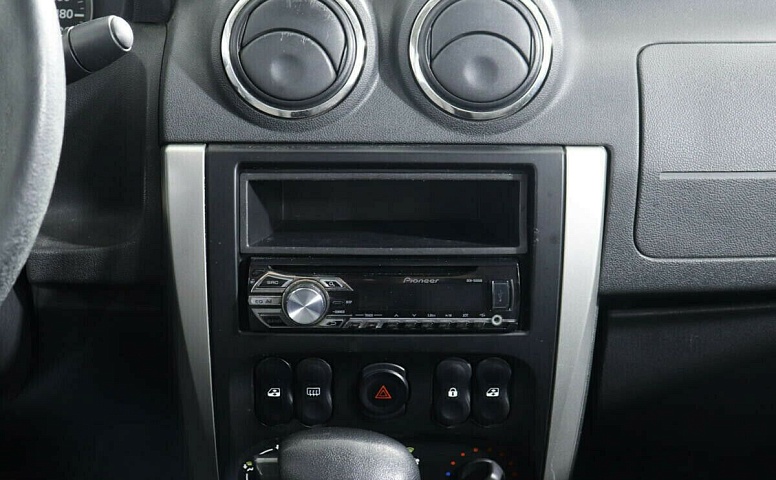 Nissan Almera III (G15)