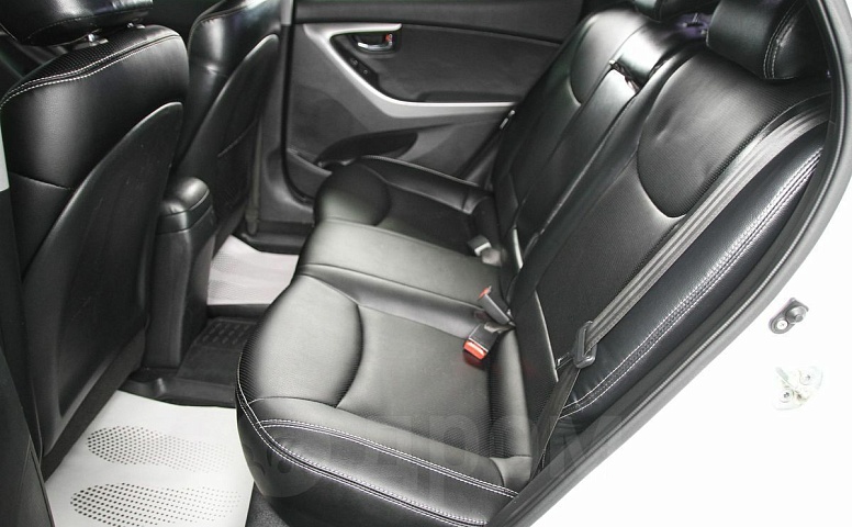 Hyundai Avante, 4 поколение