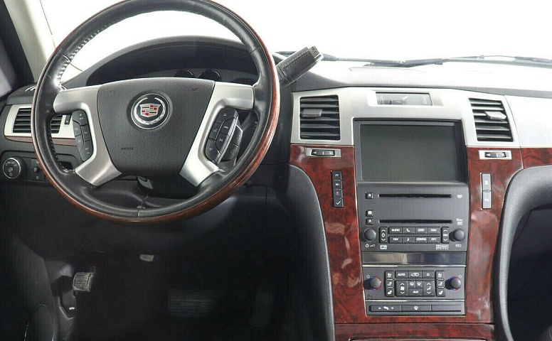 Cadillac Escalade III