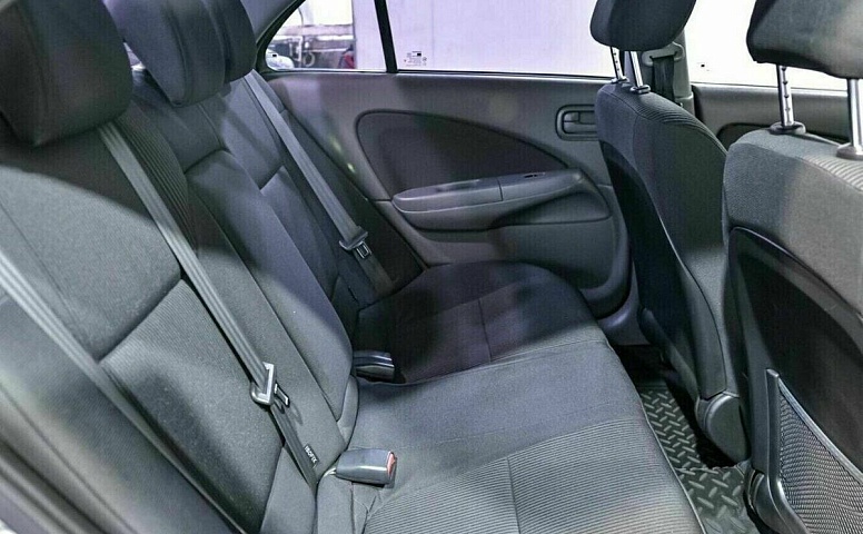 Nissan almera classic
